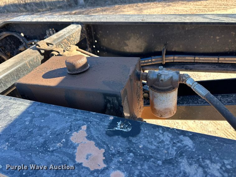 image for item ER8447 2020 Kaufman lowboy equipment trailer