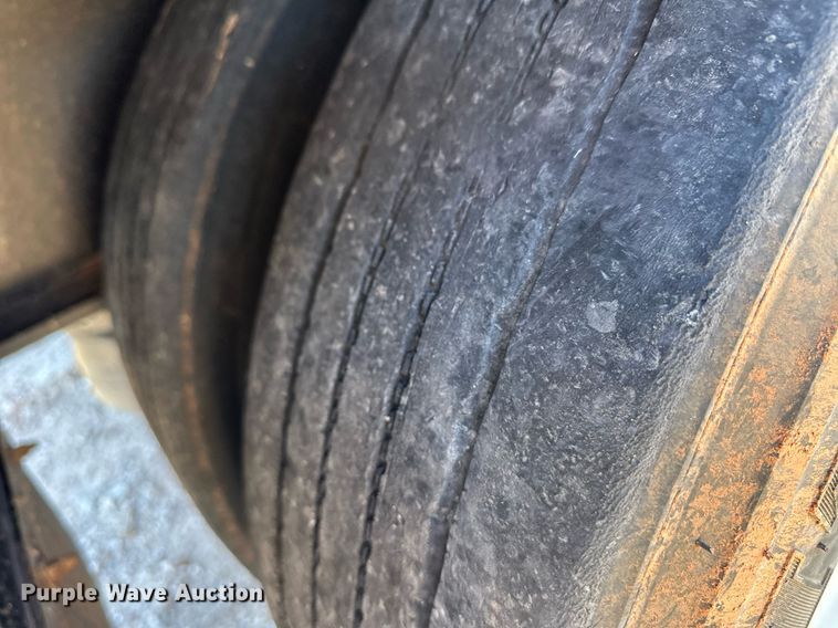 image for item ER8447 2020 Kaufman lowboy equipment trailer