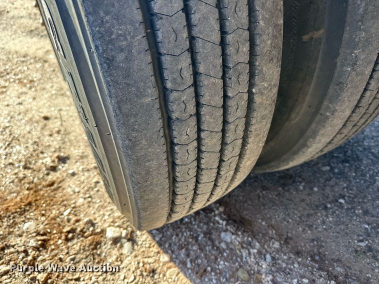 image for item ER8447 2020 Kaufman lowboy equipment trailer