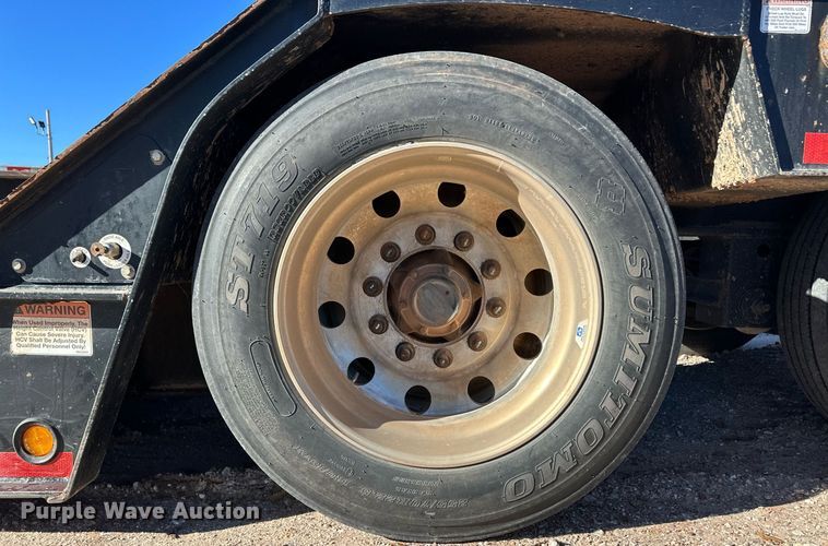 image for item ER8447 2020 Kaufman lowboy equipment trailer