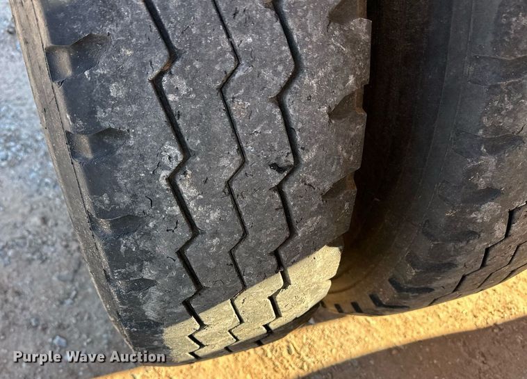 image for item ER8448 2008 CPS Manac  LWBD-240 bottom dump trailer