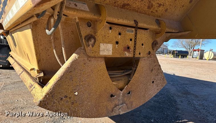 image for item ER8449 1995 Load King bottom dump trailer