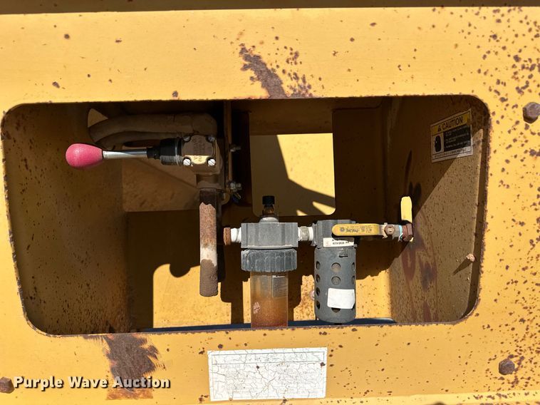 image for item ER8449 1995 Load King bottom dump trailer