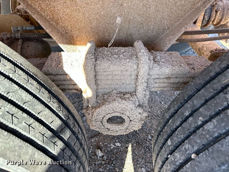 image for item ER8449 1995 Load King bottom dump trailer