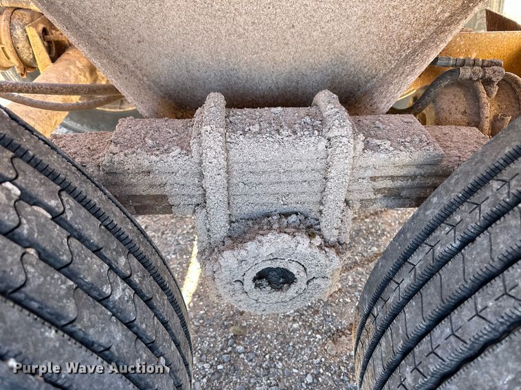 image for item ER8449 1995 Load King bottom dump trailer