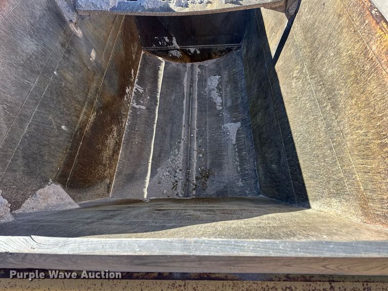 image for item ER8449 1995 Load King bottom dump trailer