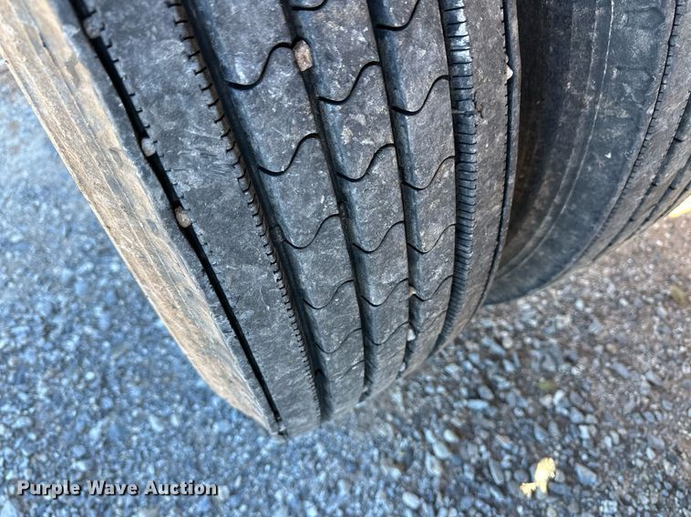 image for item ER8449 1995 Load King bottom dump trailer