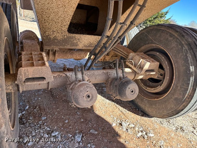 image for item ER8450 2018 Mac end dump trailer