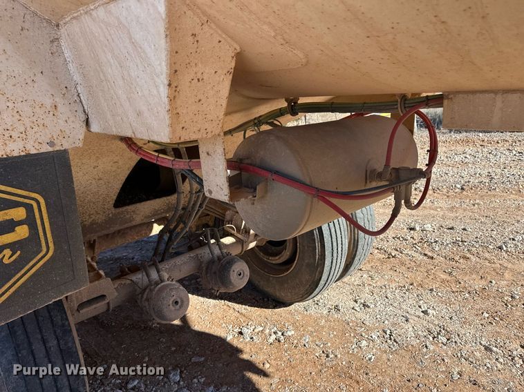 image for item ER8450 2018 Mac end dump trailer