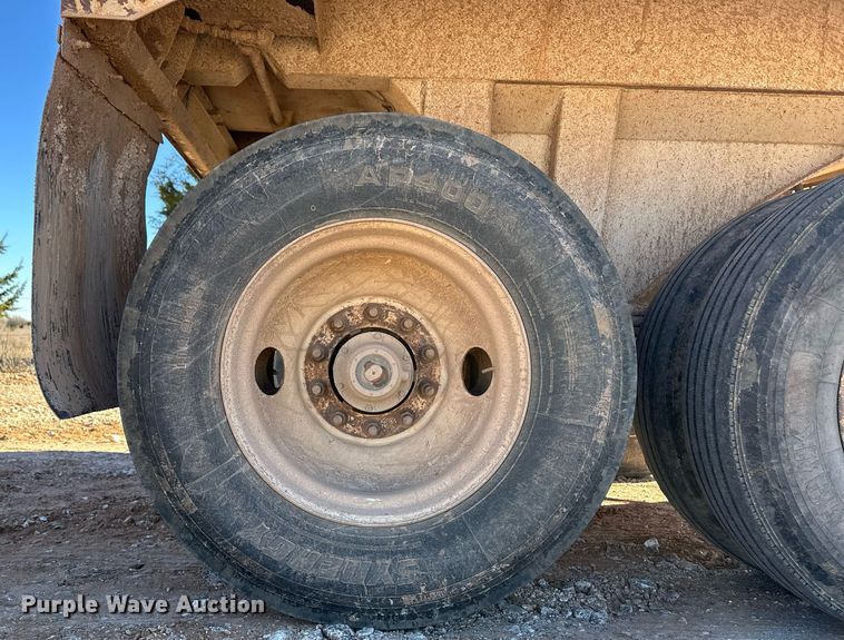 image for item ER8450 2018 Mac end dump trailer