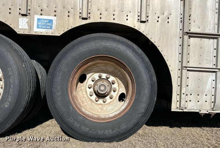 image for item ER8458 1986 Merritt livestock trailer