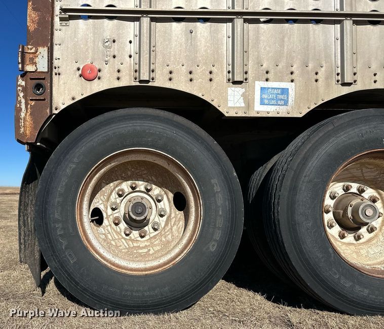 image for item ER8458 1986 Merritt livestock trailer
