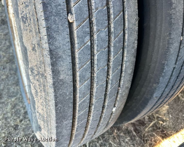 image for item ER8458 1986 Merritt livestock trailer