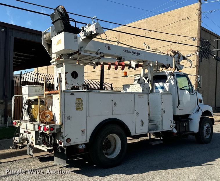 image for item IE9148 2001 Sterling digger derrick truck