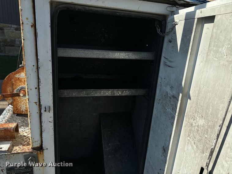 image for item IE9148 2001 Sterling digger derrick truck