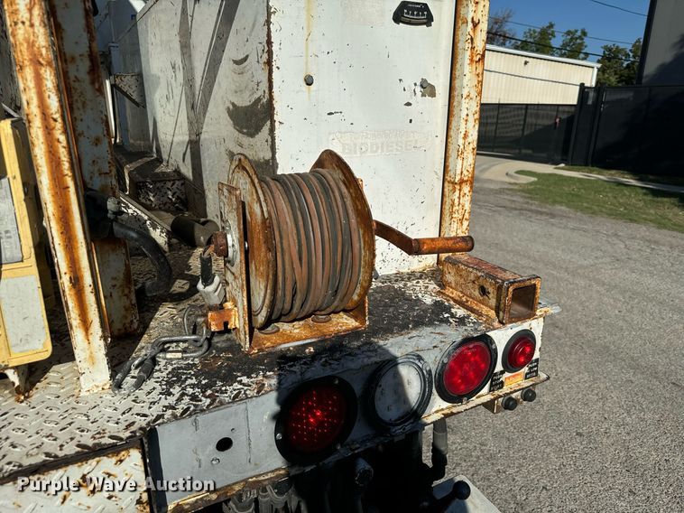 image for item IE9148 2001 Sterling digger derrick truck