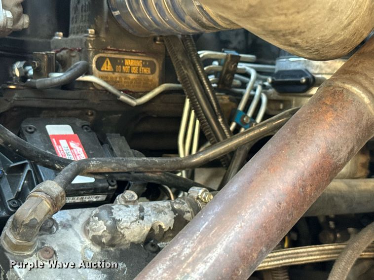 image for item IE9148 2001 Sterling digger derrick truck