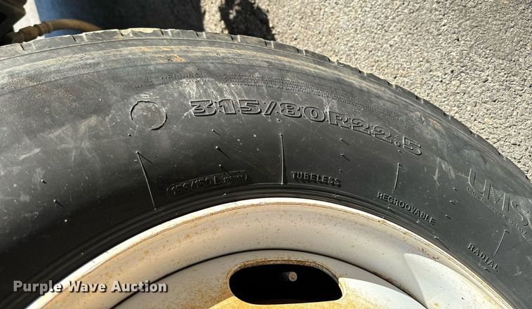 image for item IE9148 2001 Sterling digger derrick truck