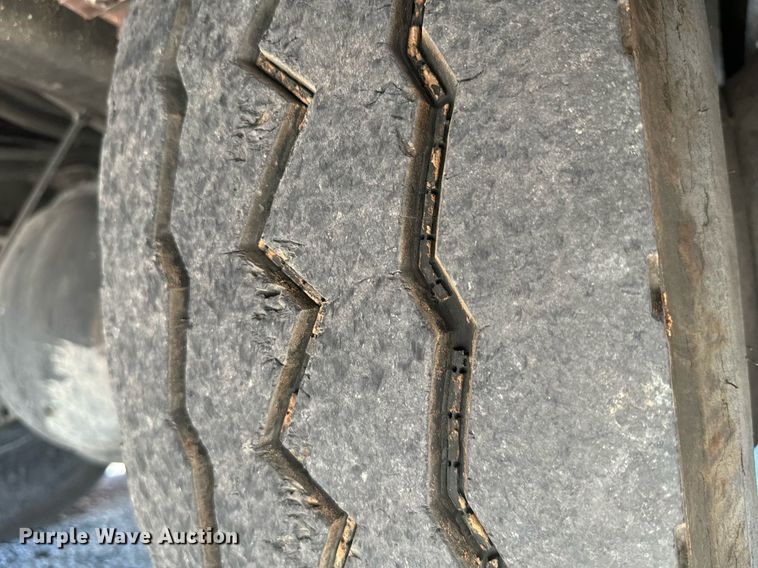 image for item IE9148 2001 Sterling digger derrick truck