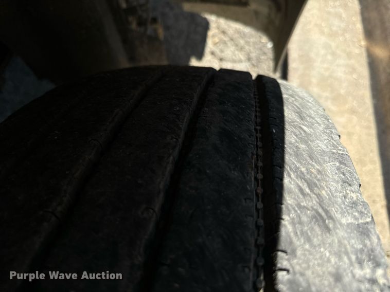 image for item IE9148 2001 Sterling digger derrick truck