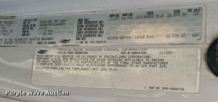 image for item IE9148 2001 Sterling digger derrick truck