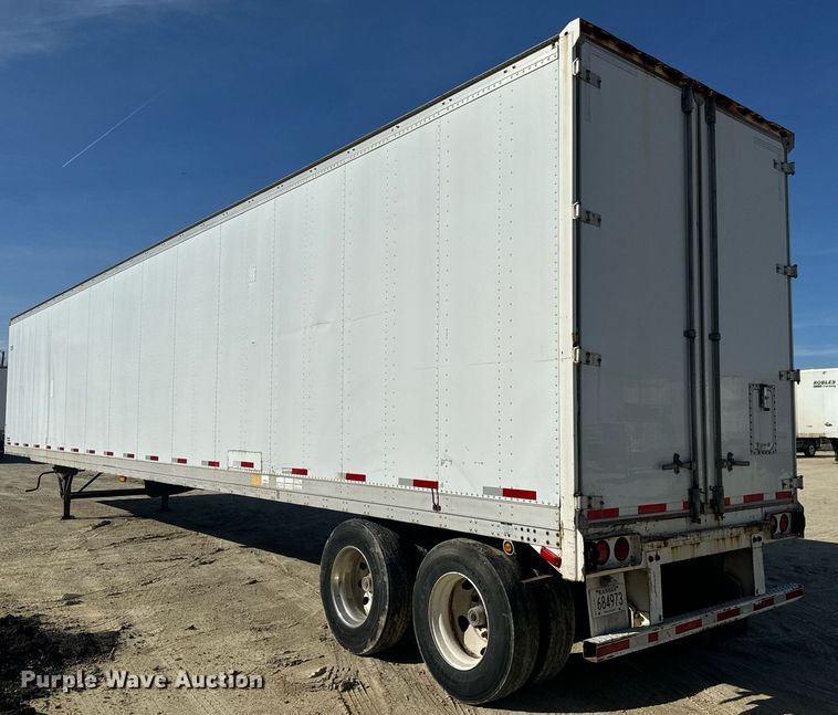 image for item LH9308 2005 Stoughton  AVW-535T-S-C-AR dry van trailer