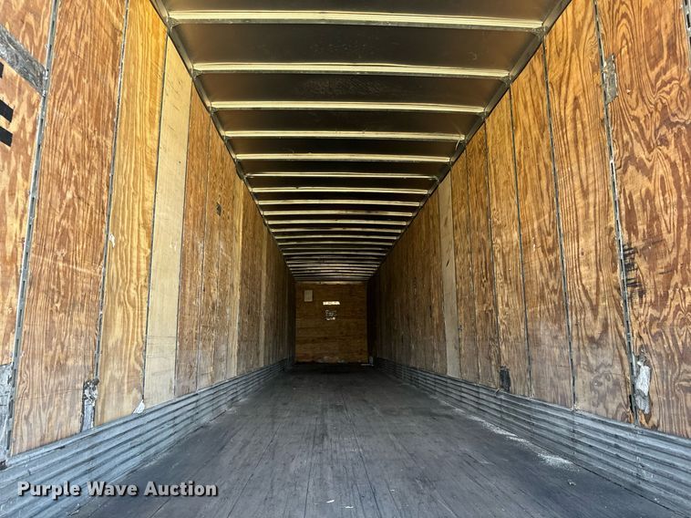 image for item LH9308 2005 Stoughton  AVW-535T-S-C-AR dry van trailer