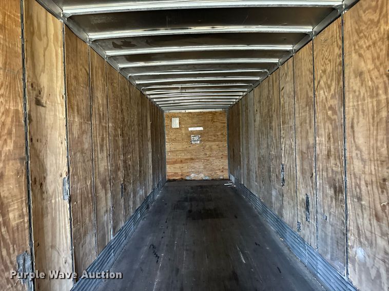 image for item LH9308 2005 Stoughton  AVW-535T-S-C-AR dry van trailer