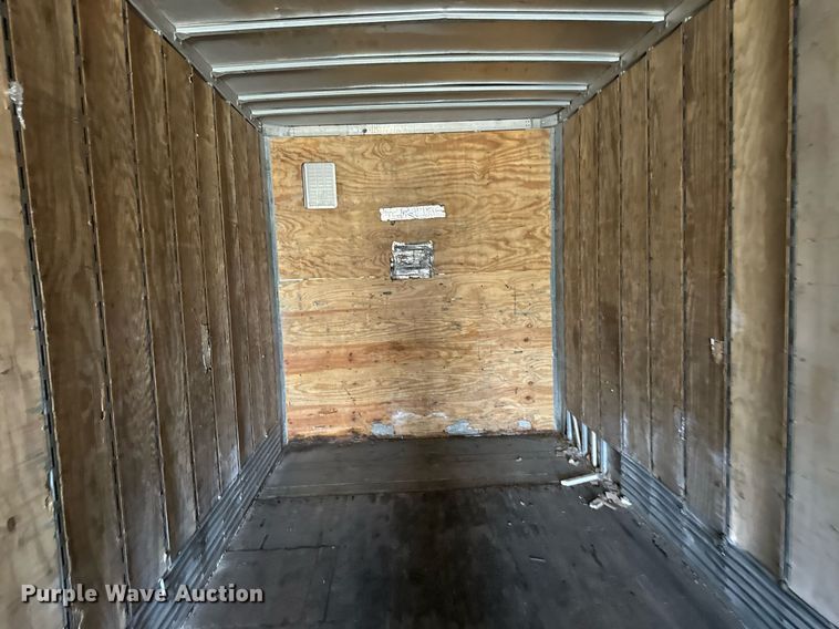 image for item LH9308 2005 Stoughton  AVW-535T-S-C-AR dry van trailer