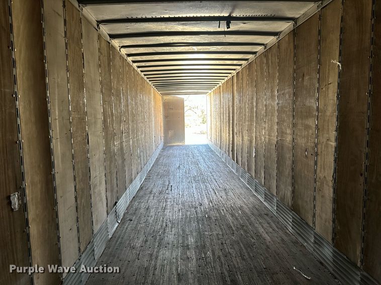 image for item LH9308 2005 Stoughton  AVW-535T-S-C-AR dry van trailer