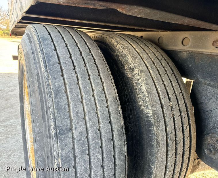 image for item LH9310 2005 Great Dane  dry van trailer