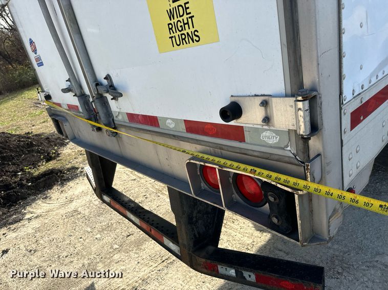 image for item LH9311 2013 Utility  4000D-X  dry van trailer