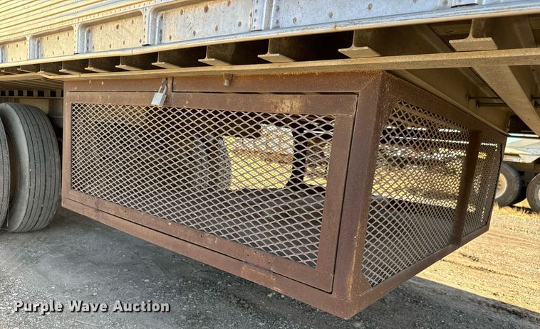 image for item MS9968 1966 Fruehauf  Dry van trailer