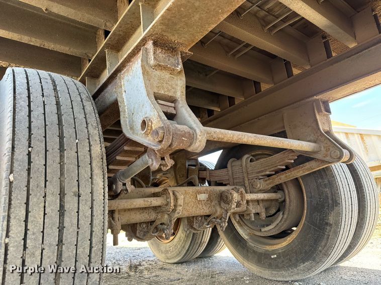 image for item MS9968 1966 Fruehauf  Dry van trailer