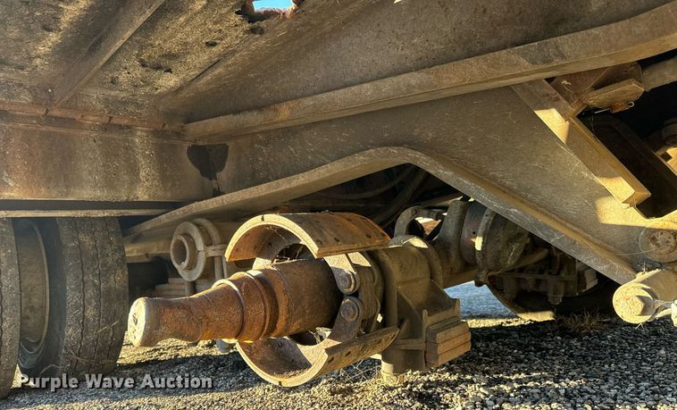 image for item MT9023 1993 Etnyre SR35TL drop deck hydraulic tail equipment trailer