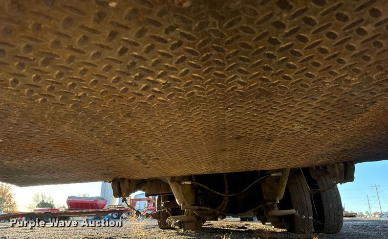 image for item MT9023 1993 Etnyre SR35TL drop deck hydraulic tail equipment trailer