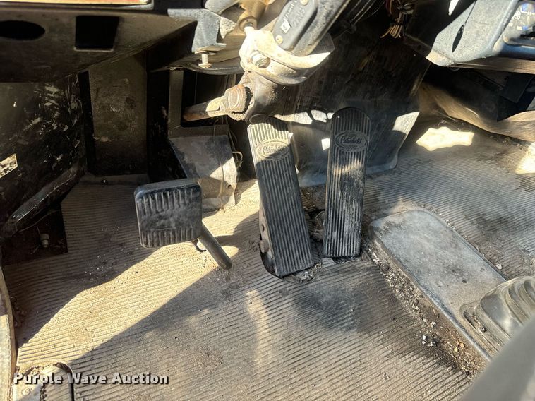 image for item MT9024 1990 Peterbilt 377 semi truck