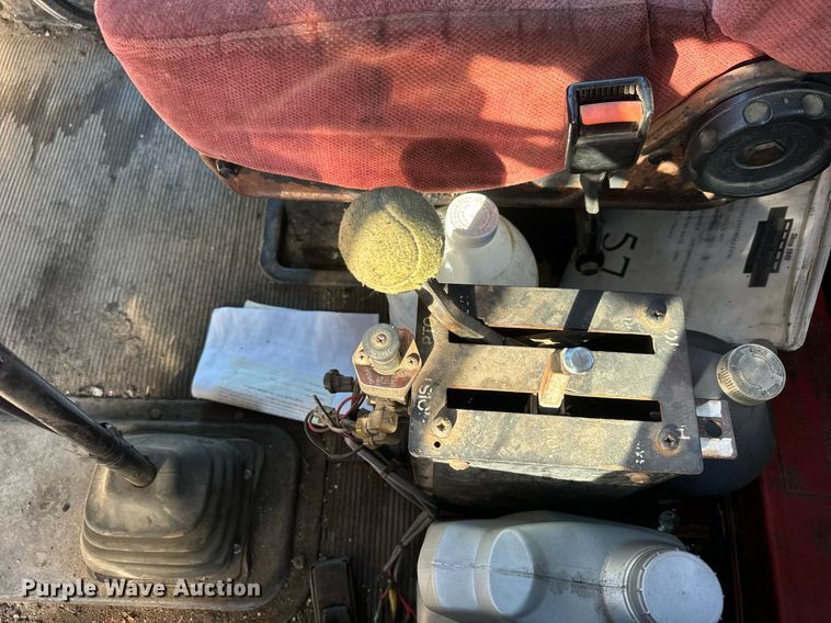 image for item MT9024 1990 Peterbilt 377 semi truck