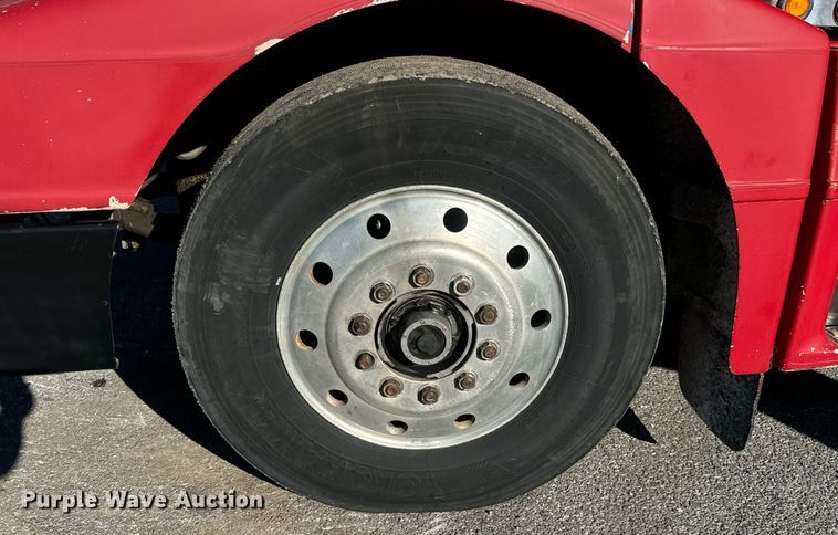 image for item MT9024 1990 Peterbilt 377 semi truck