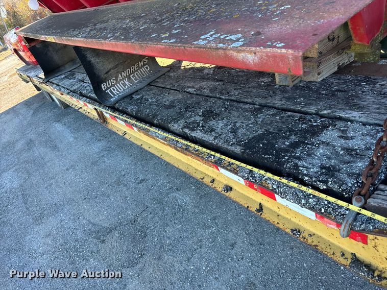 image for item MT9025 1988 Hyster SR35TL drop deck hydraulic tail equipment trailer