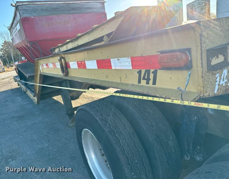 image for item MT9025 1988 Hyster SR35TL drop deck hydraulic tail equipment trailer