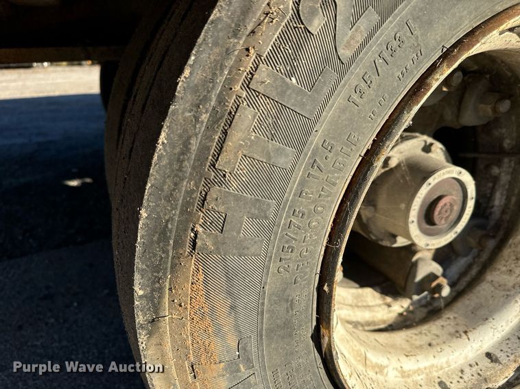 image for item MT9025 1988 Hyster SR35TL drop deck hydraulic tail equipment trailer