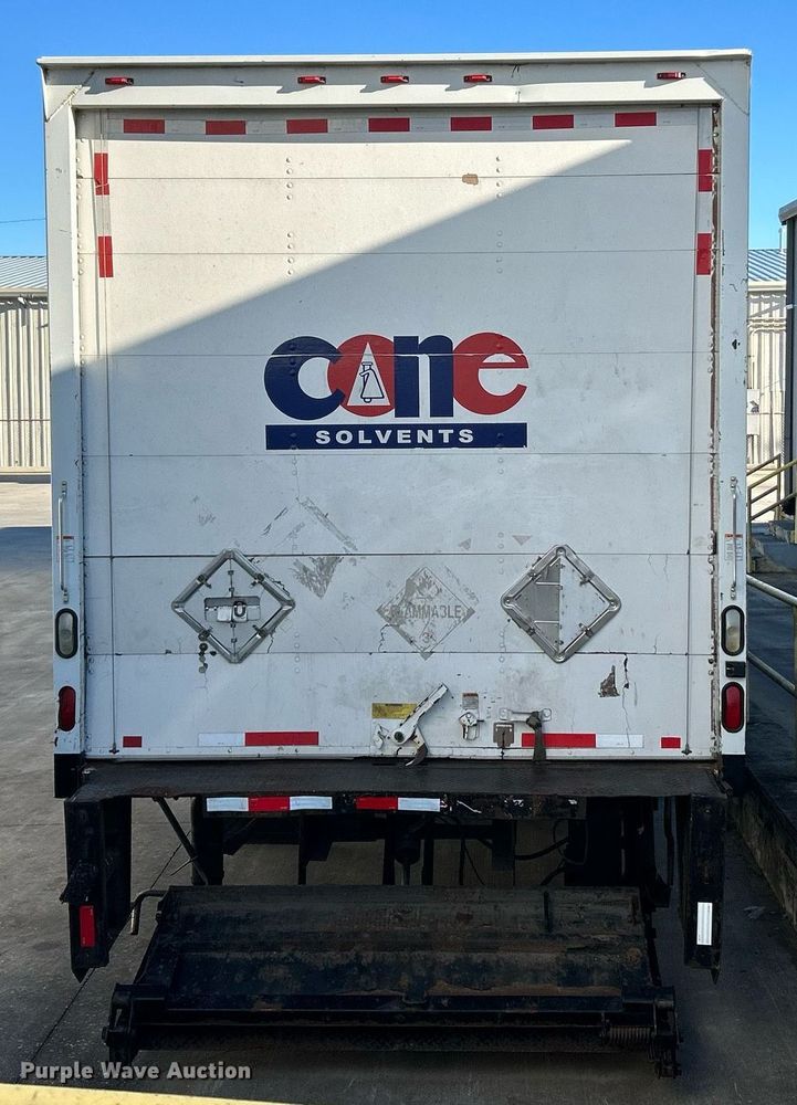 image for item NJ9572 2014 Peterbilt 337 box truck