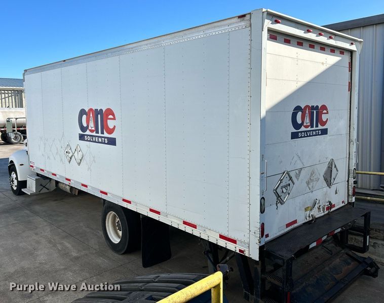 image for item NJ9572 2014 Peterbilt 337 box truck