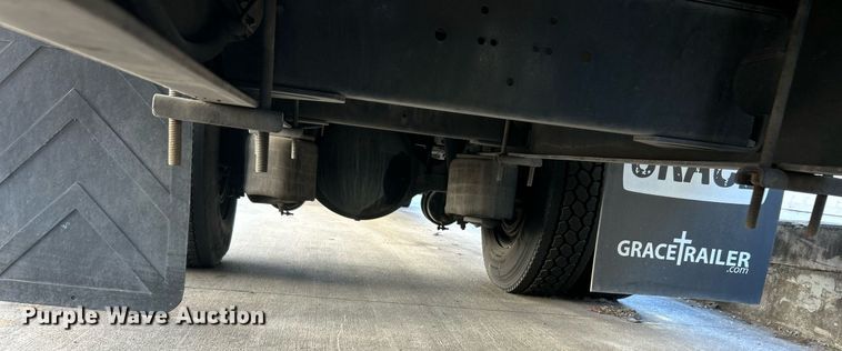 image for item NJ9572 2014 Peterbilt 337 box truck