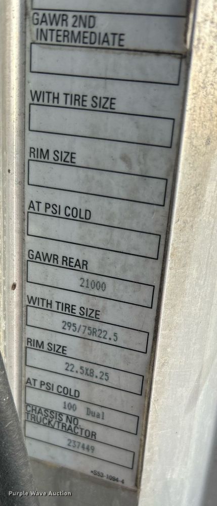 image for item NJ9572 2014 Peterbilt 337 box truck