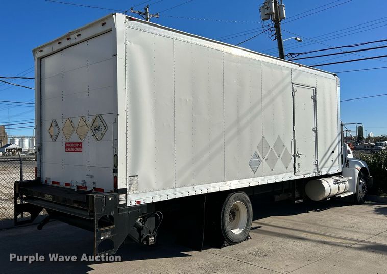 image for item NJ9574 2011 Kenworth T370 box truck