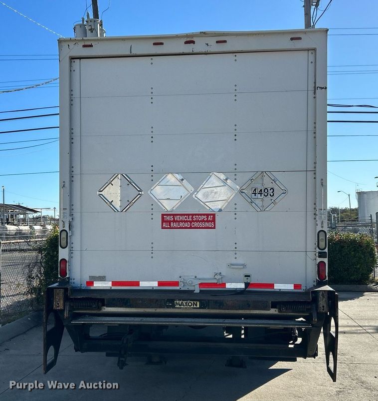 image for item NJ9574 2011 Kenworth T370 box truck