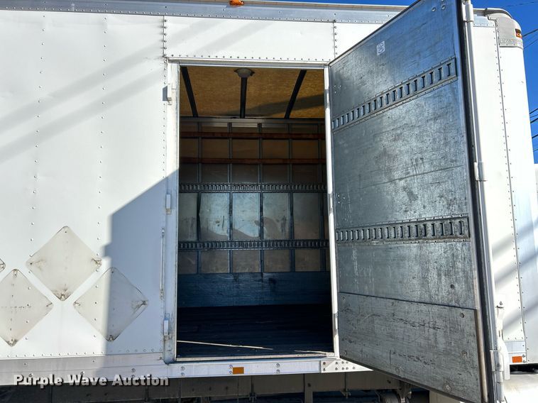 image for item NJ9574 2011 Kenworth T370 box truck