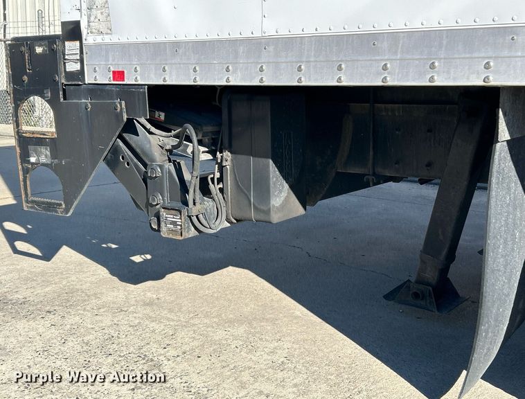 image for item NJ9574 2011 Kenworth T370 box truck